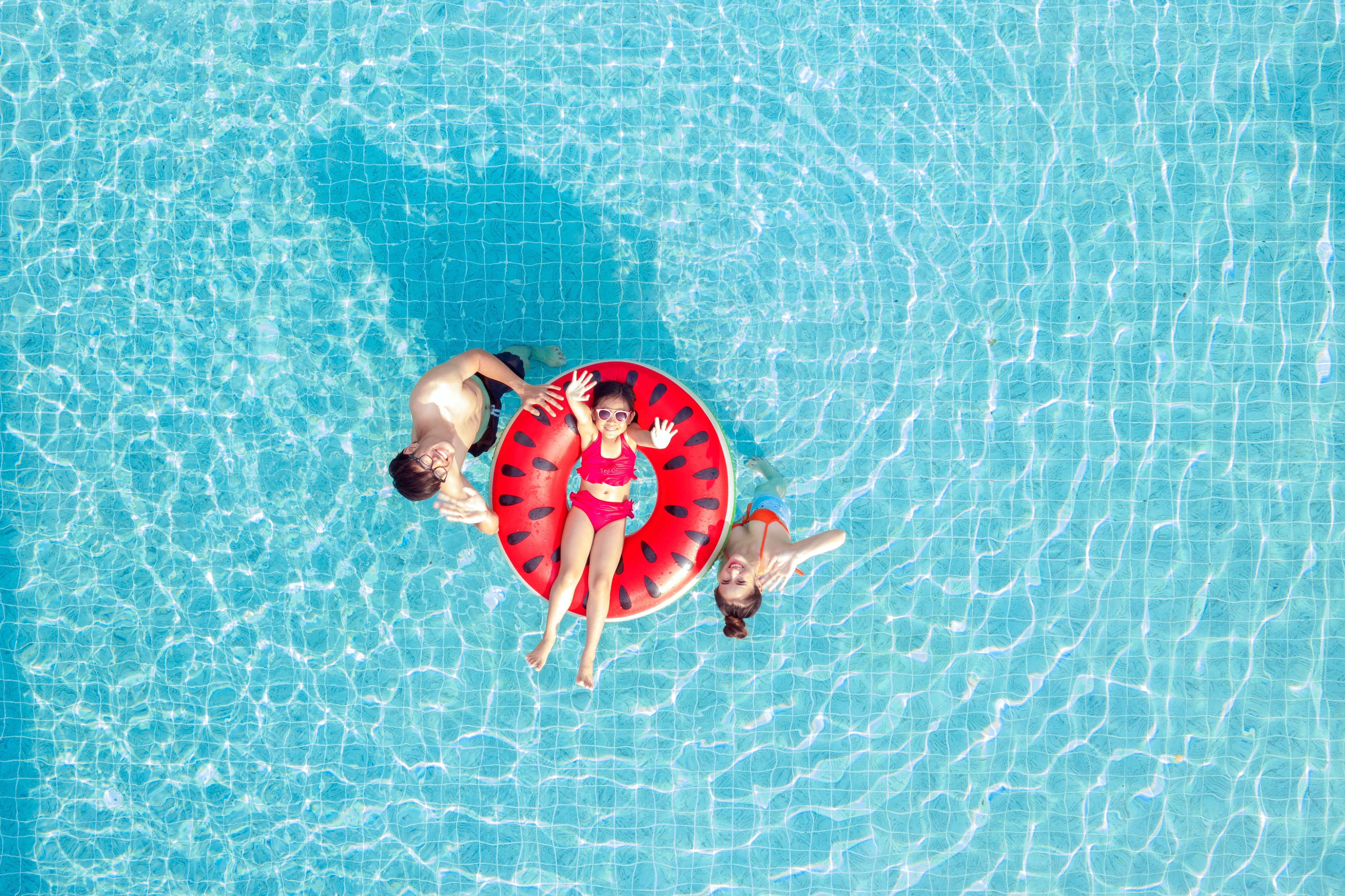 Solar Pool Ionizers and LED Pool lights – No More Green Technologies